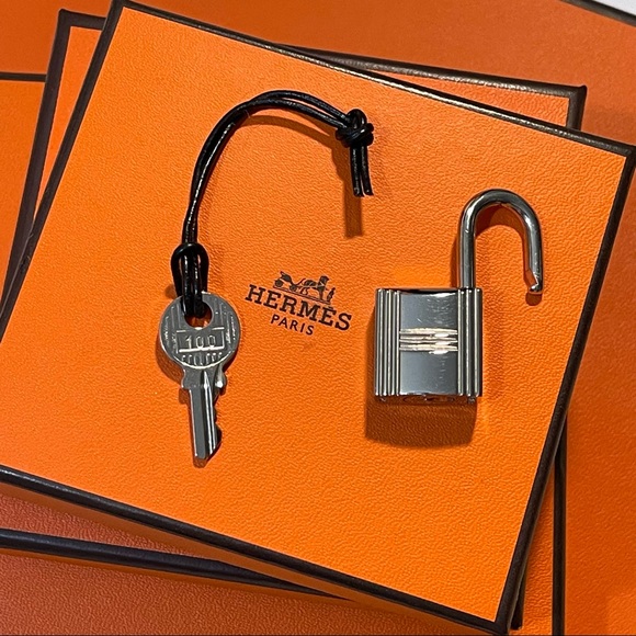 Hermès Palladium Cadena Padlock & Key #100 - Picture 8 of 14